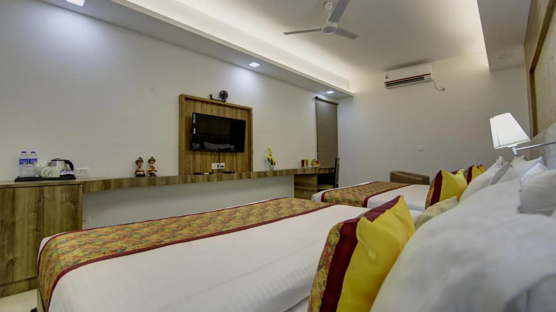 Hotel Park Tree - Igi Airport A Unit Of Prithvi Palace New Delhi 4*,  India