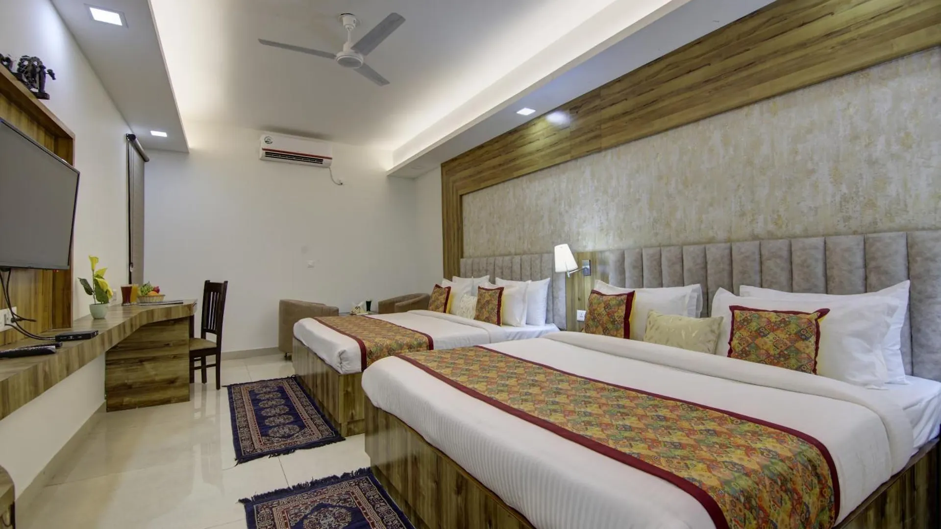 Hotel Park Tree - Igi Airport A Unit Of Prithvi Palace New Delhi India