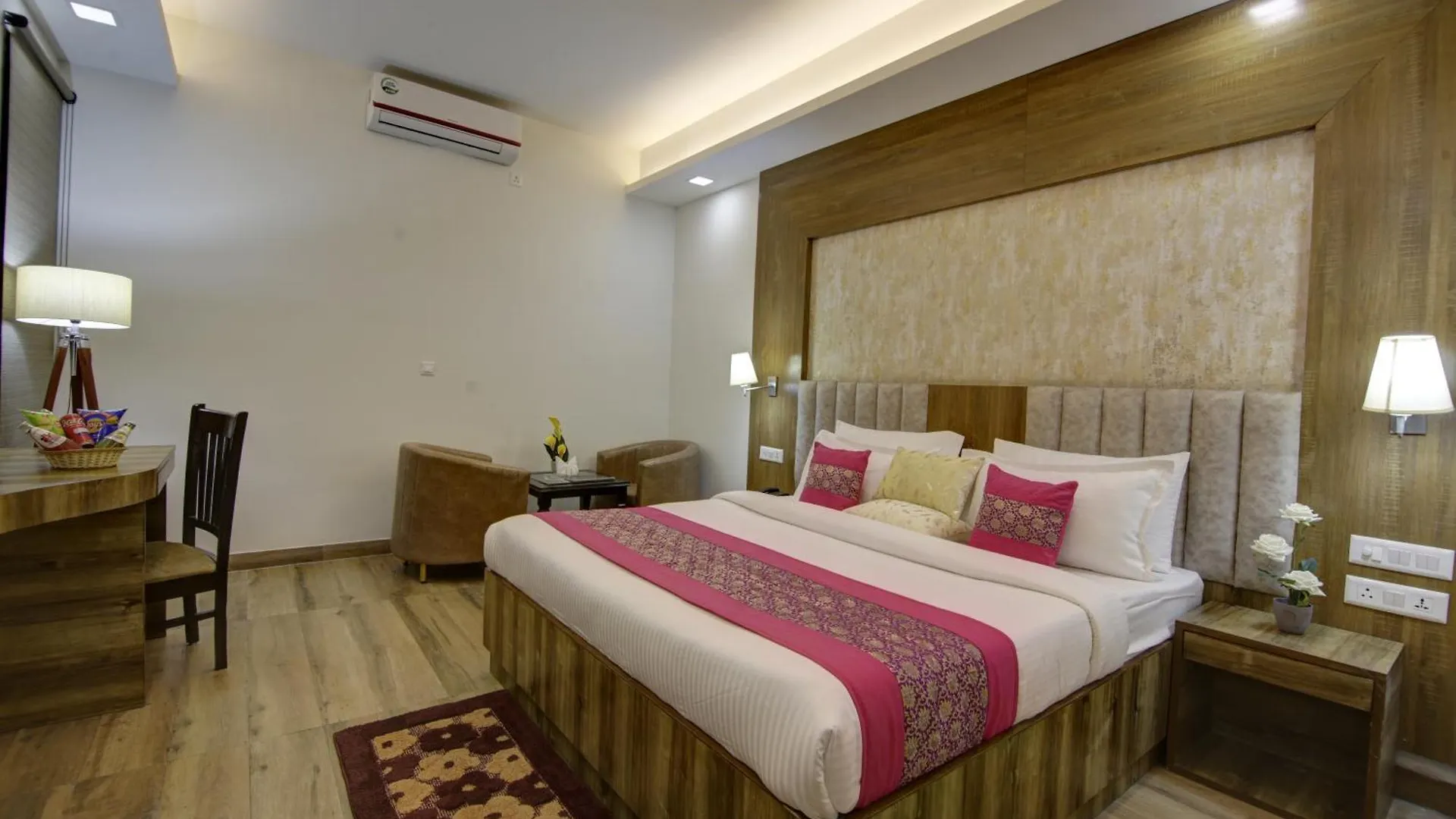 Hotel Park Tree - Igi Airport A Unit Of Prithvi Palace New Delhi